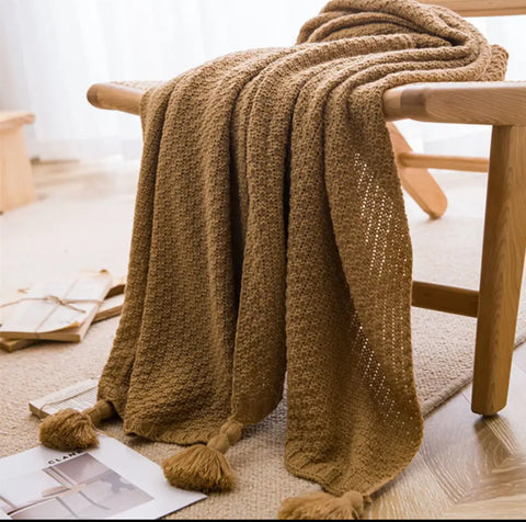 EnganDam Throw Blanket